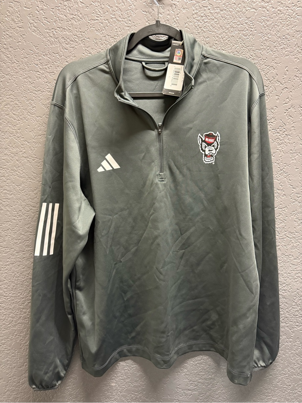 adidas Men’s Gray Long-Sleeve 1/4 Zip Pullover NC State Wolfpack NWT